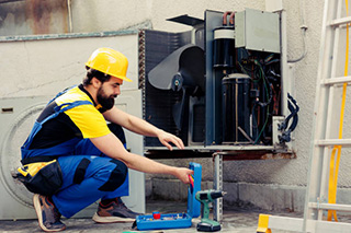 Checklist for Hiring the Best St. Louis AC Maintenance Company