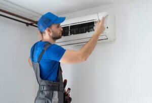 Who's Responsible for AC Repair for Rental Properties?