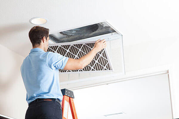 How Your HVAC System Can Reduce Fall Allergy Symptoms | St. Louis HVAC Tips