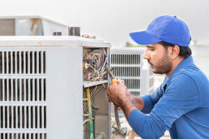 What Causes an AC Refrigerant Leak